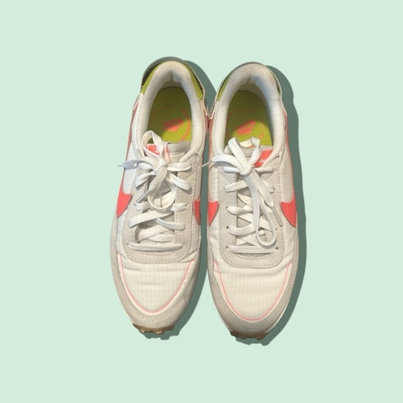 NIKE Waffle Debut Sneakers | Size 9 | White/Hot Punch-Bright C - Picture 2 of 9